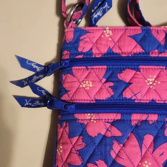 Make an offer. Vera Bradley Art Poppies Shoulder bag - Picture 2 of 12